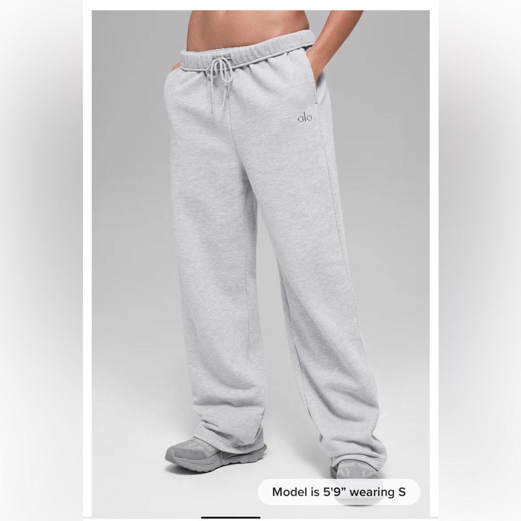 Alo Yoga Accolade Gray Straight Leg Sweatpants